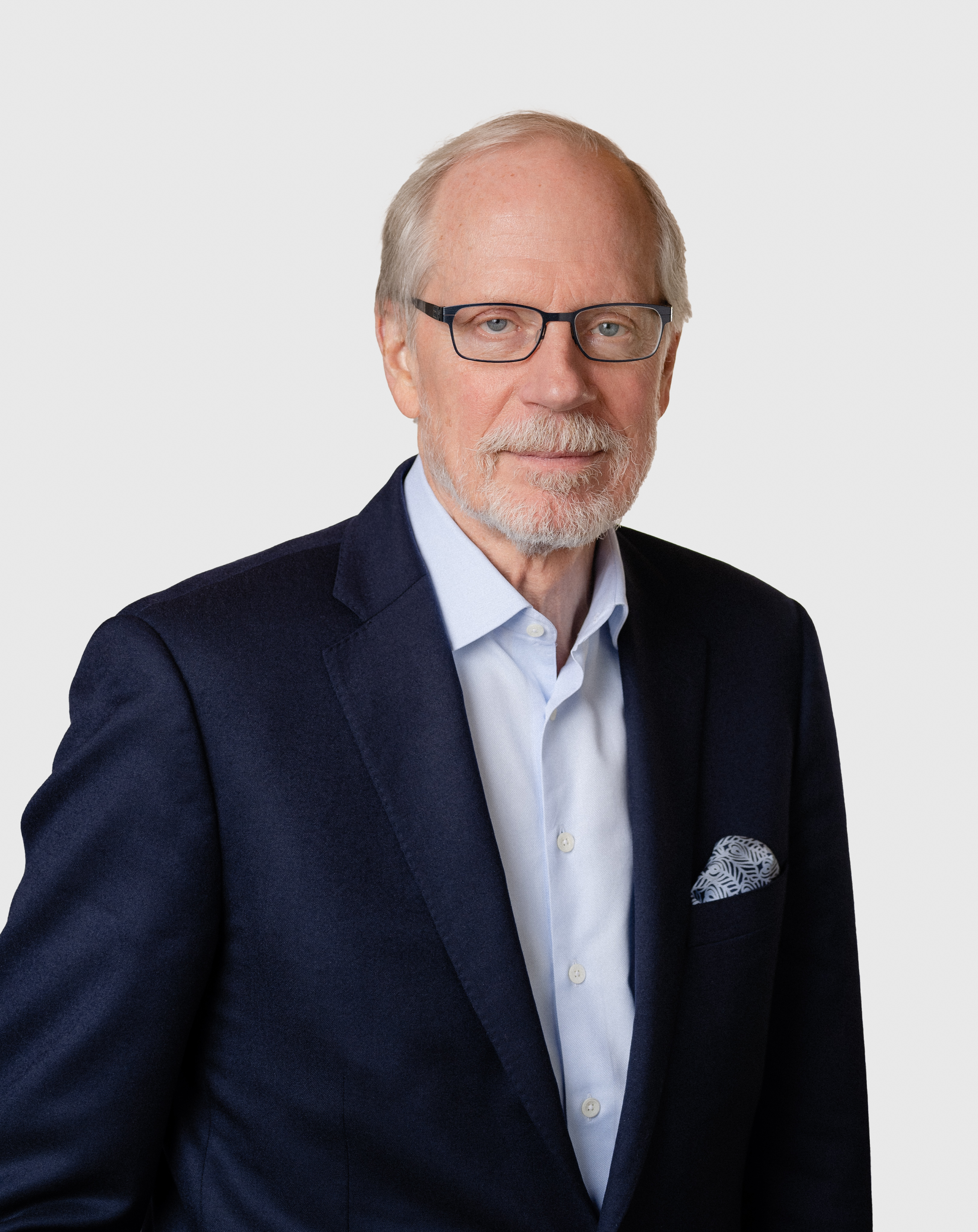 Photo of Stephen Heintz
