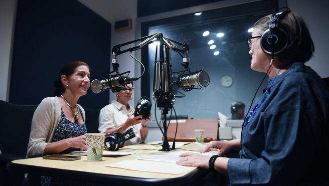 Heather Howard interviewing NJ's first lady, Tammy Murphy, for Princeton Pulse