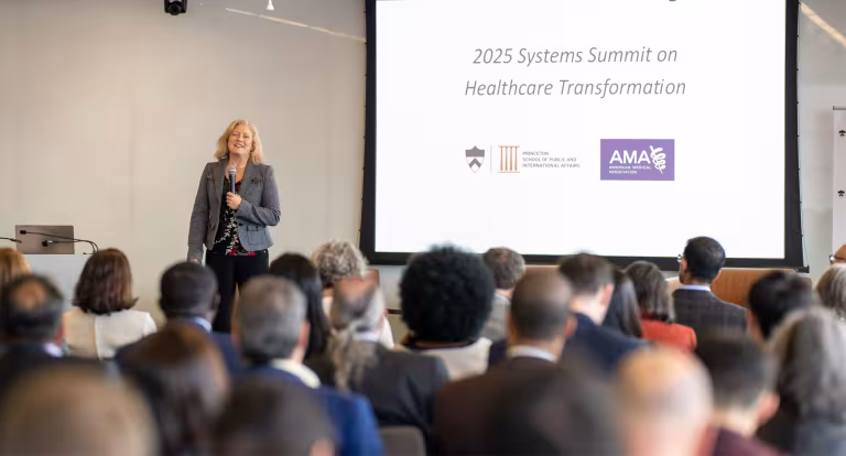 Dr. Kim Lomis, Vice President of Medical Education Innovation at the AMA, presents at the Systems Summit on Healthcare Transformation. Photo by Sameer A. Khan/Fotobuddy
