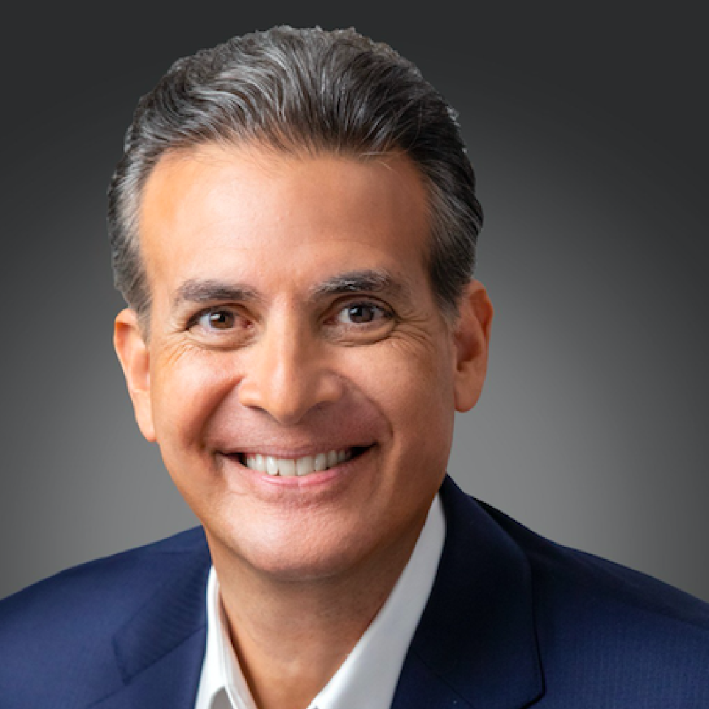 Eduardo Bhatia ’86