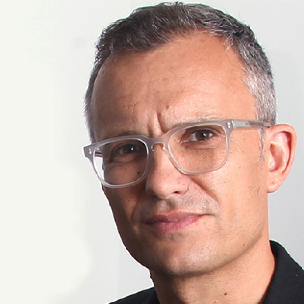  Alexander Glaser