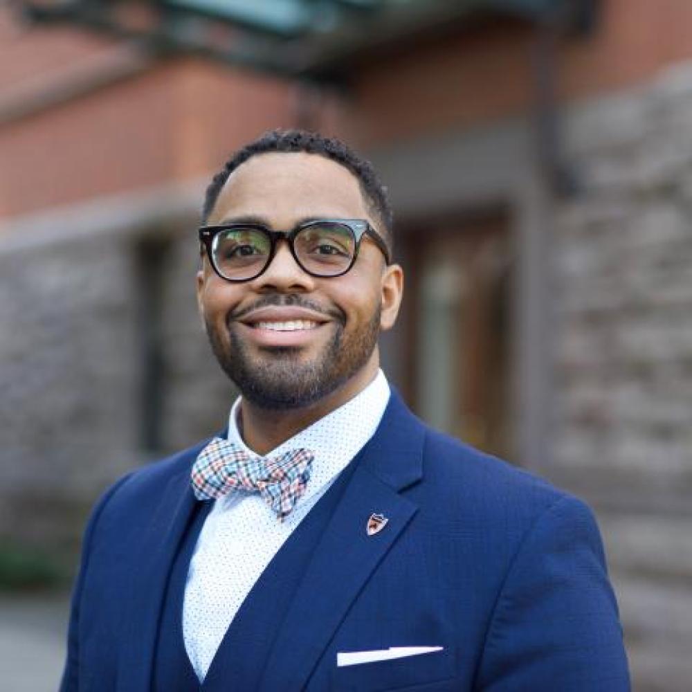 Ariel Matos headshot