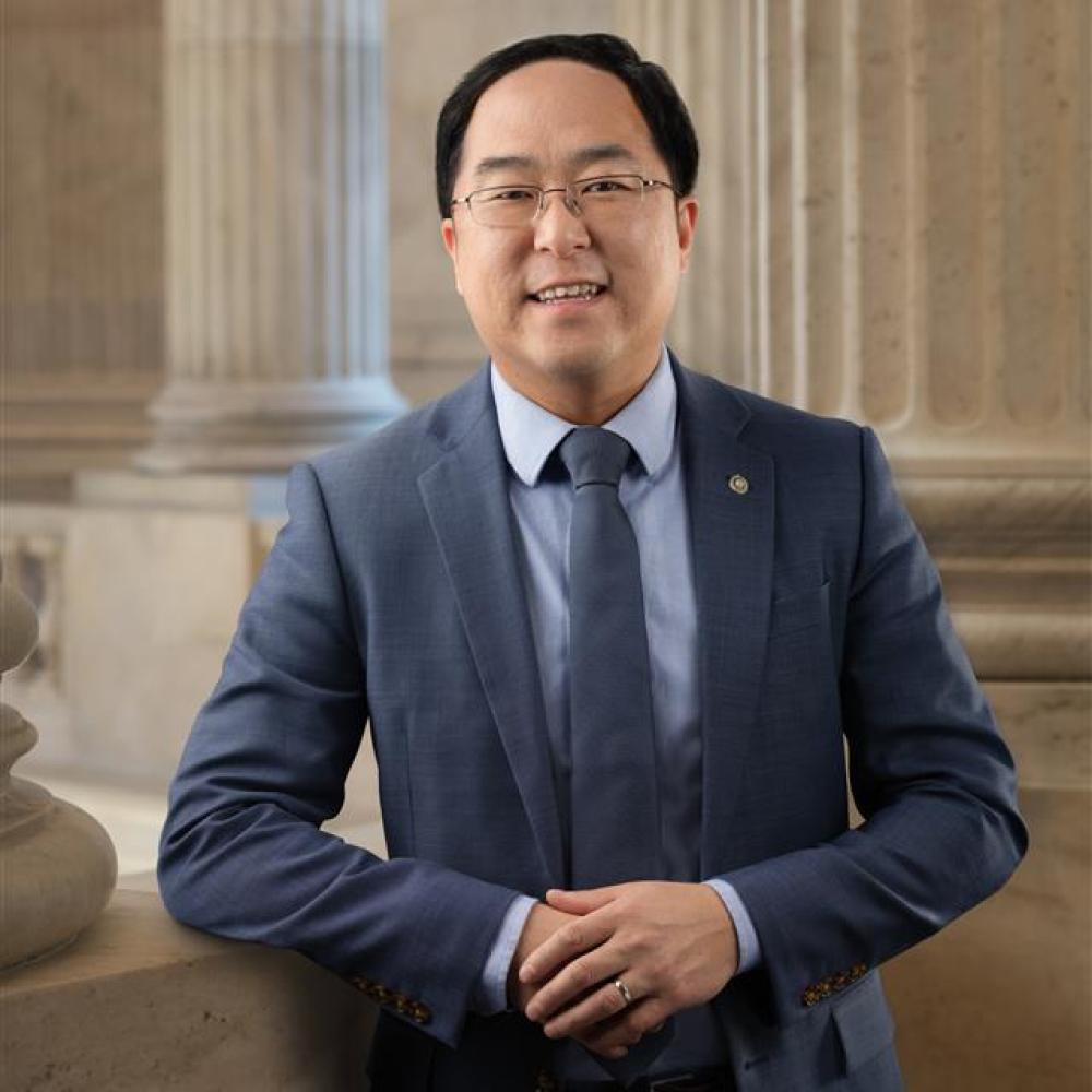 Photo of Senator Kim