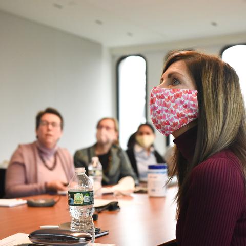 N.J. First Lady Tammy Murphy speaks with SPIA students in a conference room