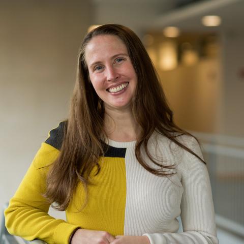 Jennifer L. Jennings '00