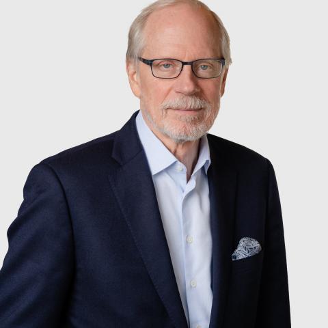 Photo of Stephen Heintz