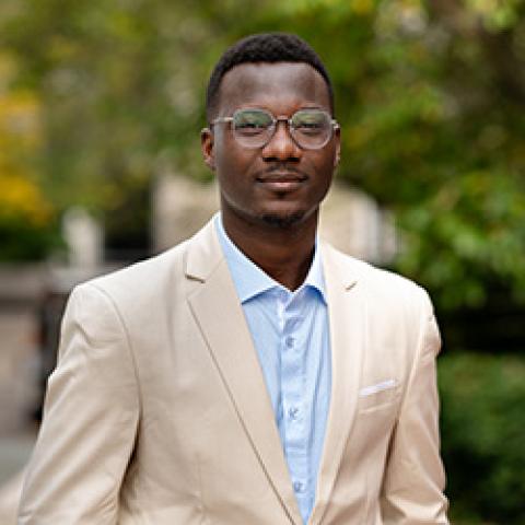 Profile picture for user rg6905