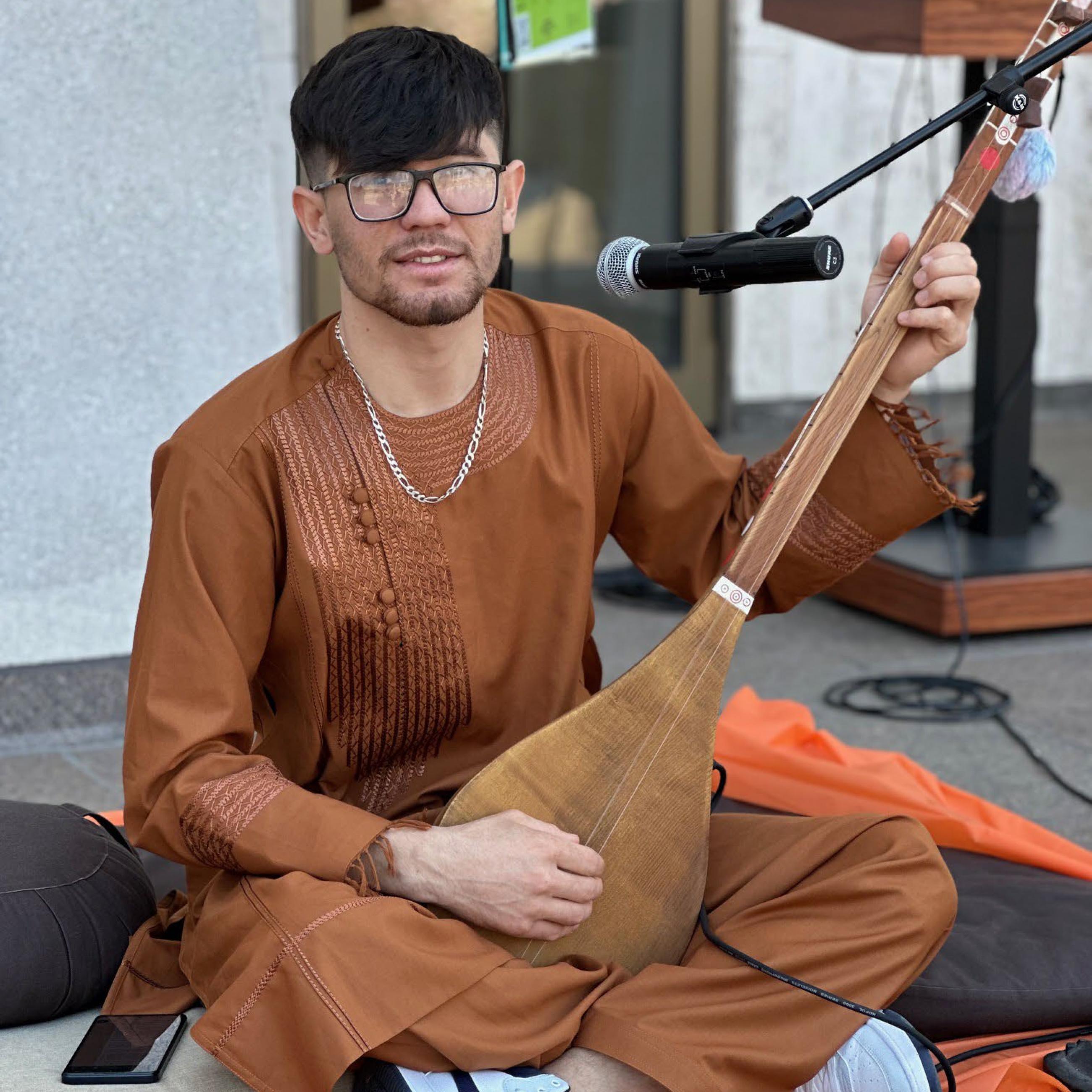 Jawad Malistani performing at Nowruz celebration