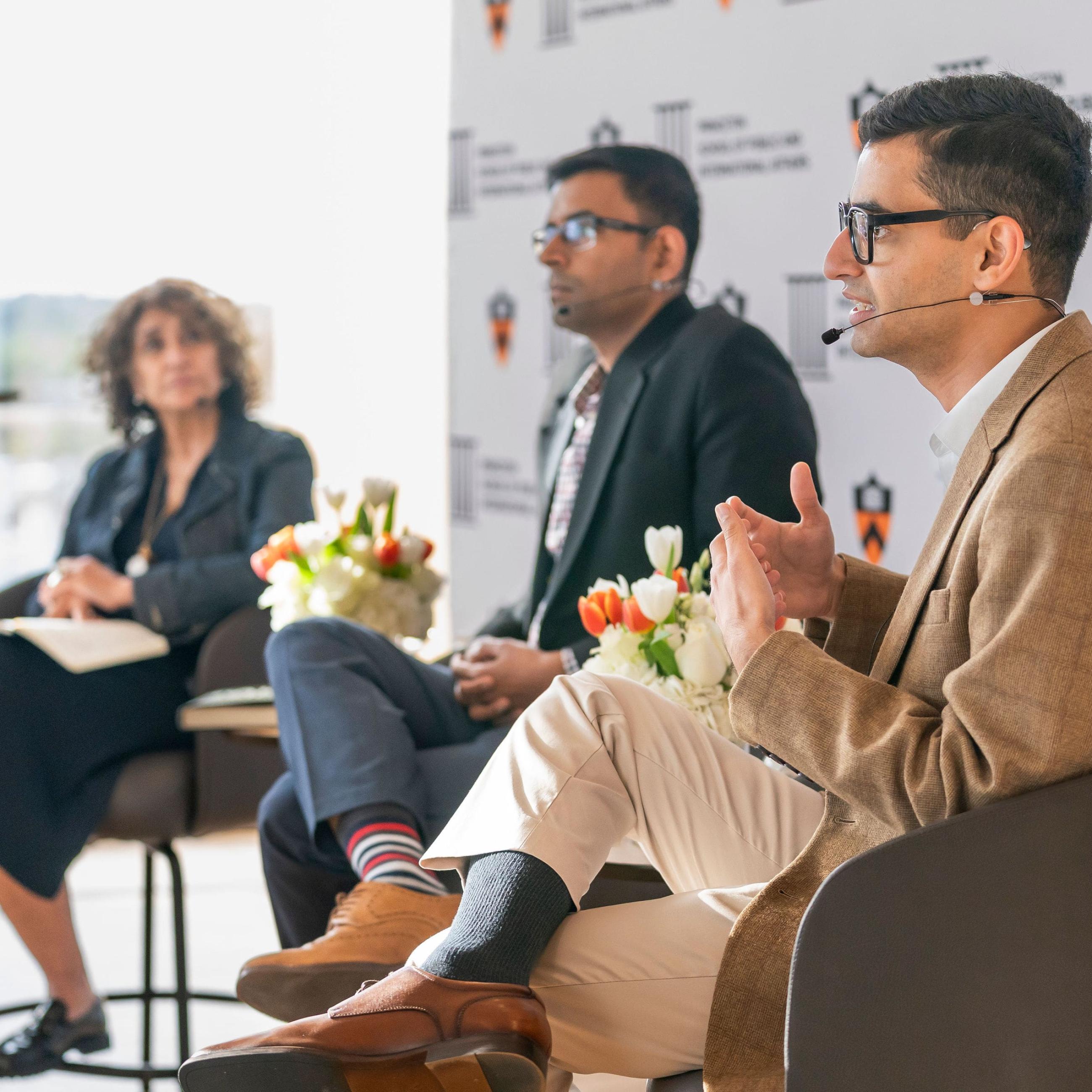 Razia Iqbal, Arvind Narayanan and Sayash Kapoor