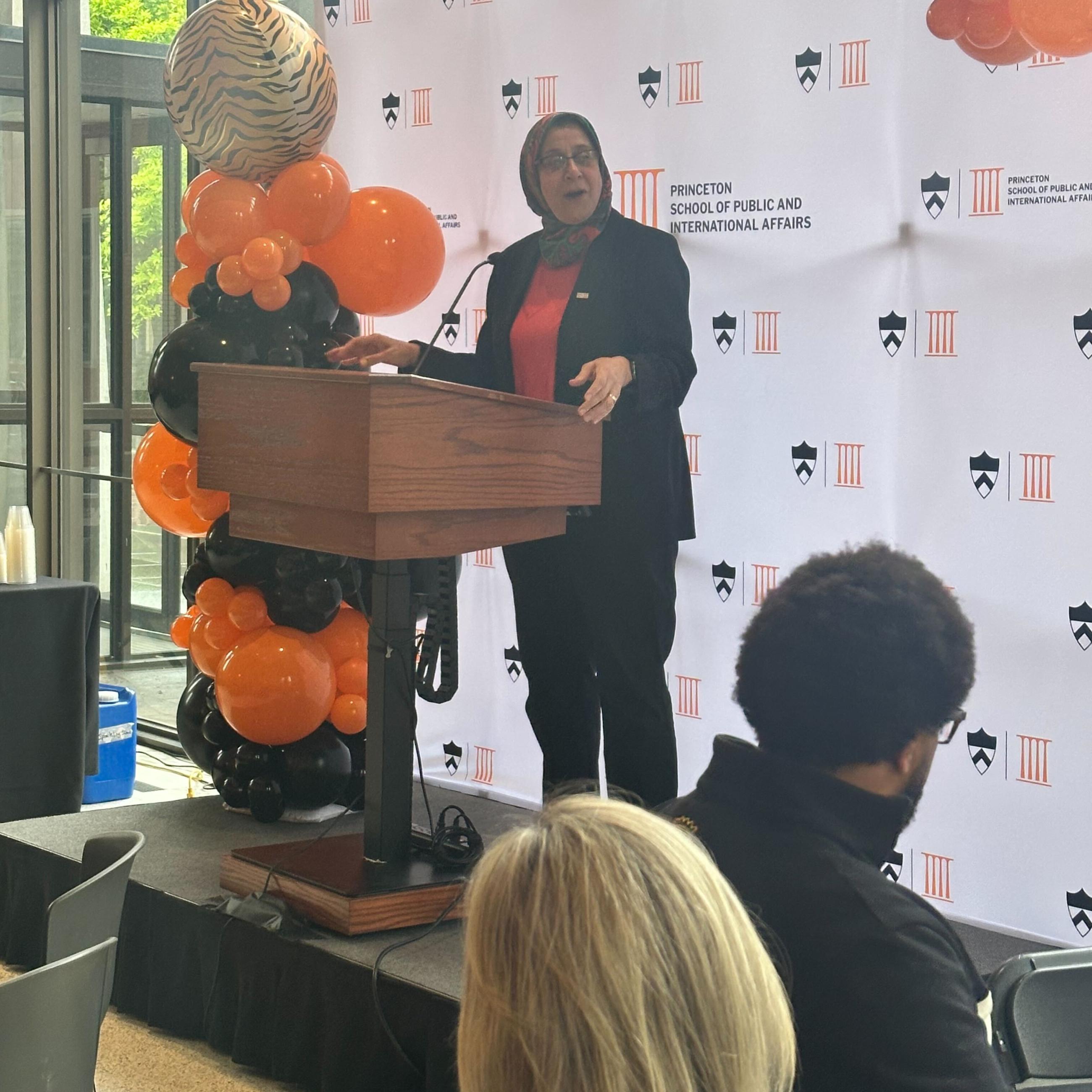 Dean Jamal speaking in Shultz cafe