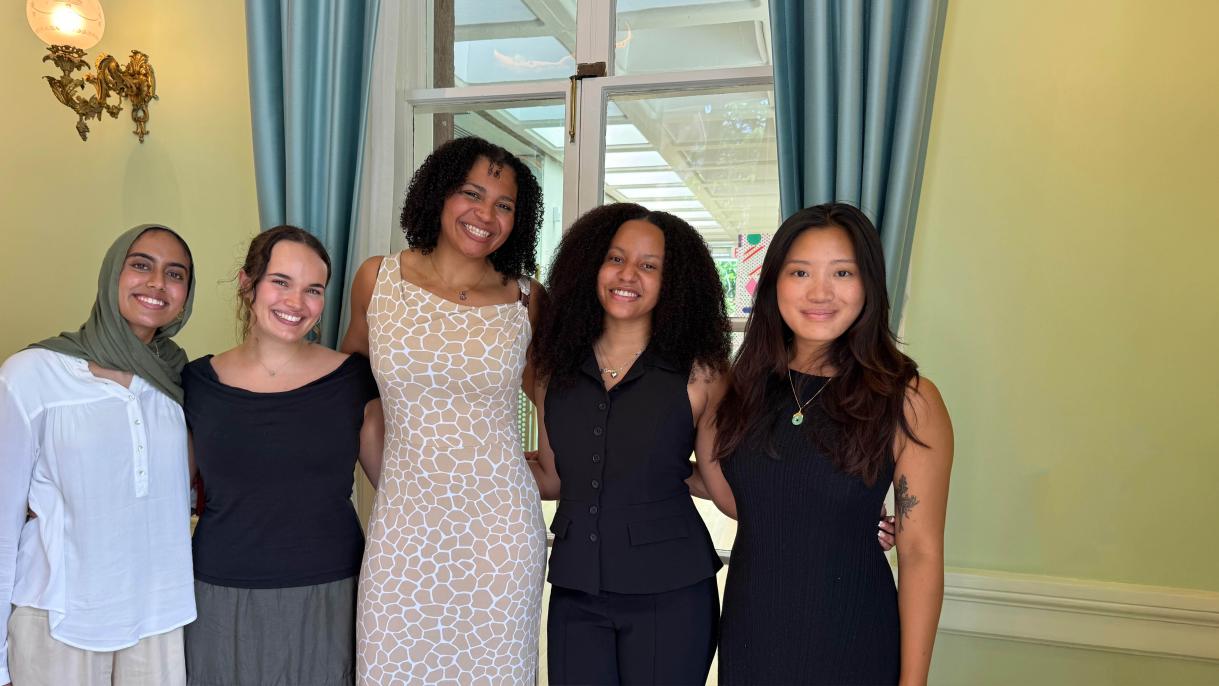 Hiba Siddiki '25, Olivia Ragan '24, Madison Linton '24, Kimberly Cross '25, Lauren Aung '24 Photo by Charles R. Plohn/Fotobuddy